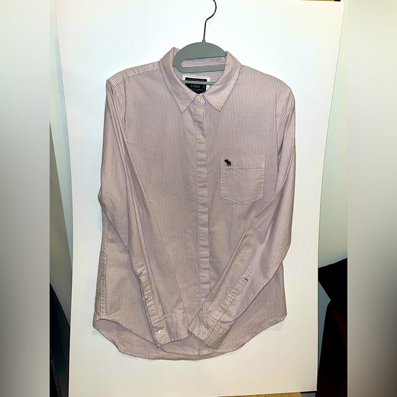A&F NWOT Button Up - Picture 3 of 10